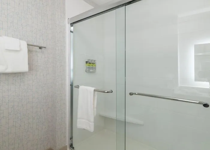 Holiday Inn Express & Suites - Marion By Ihg