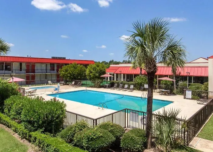 Ramada By Wyndham Santee I-95