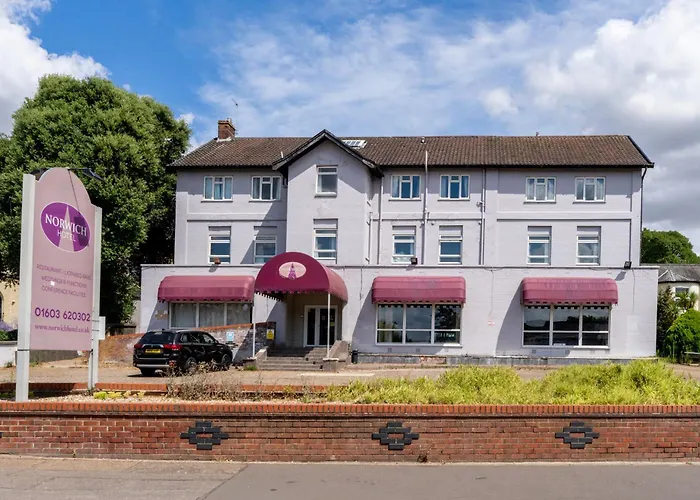 Norwich Central Hotel- Near Norwich Train Station & Carrow Road Stadium