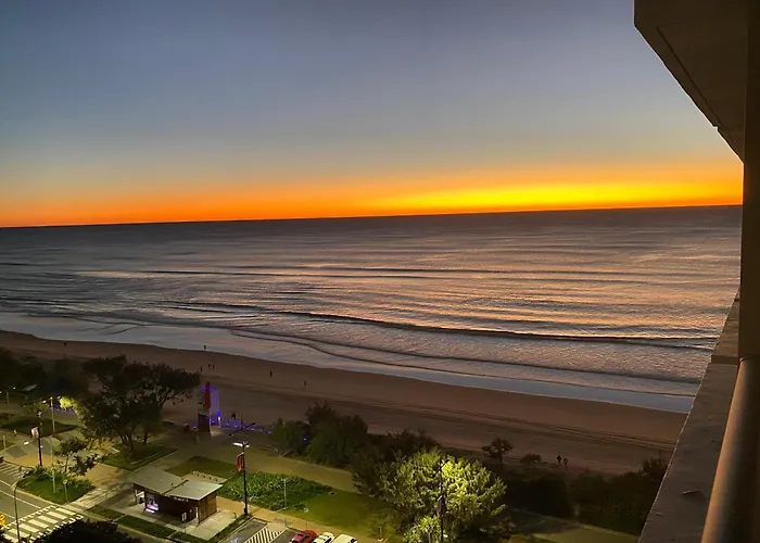 Surfers Chateau