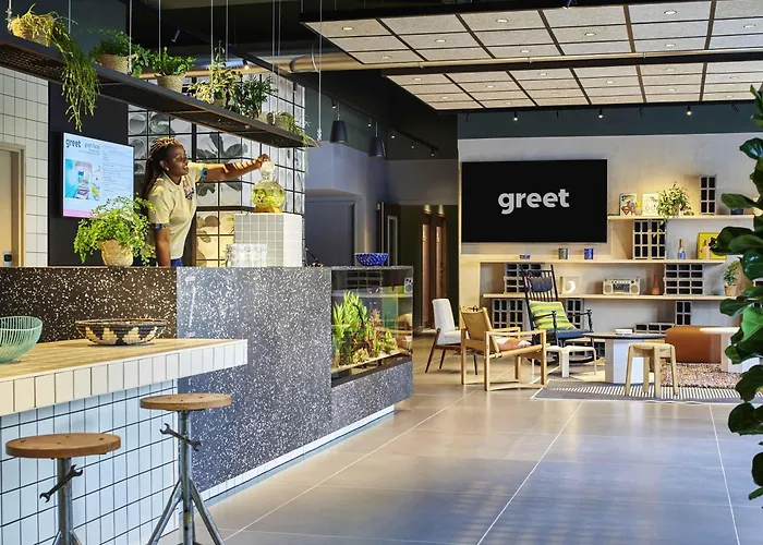 Greet Hotel Paris Porte De La Chapelle - Arena
