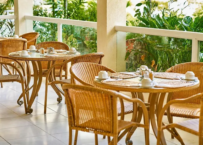 Sunbay Hotel- Daily Breakfast & Beach Access Included