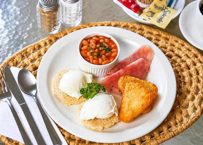 Sunbay Hotel- Daily Breakfast & Beach Access Included