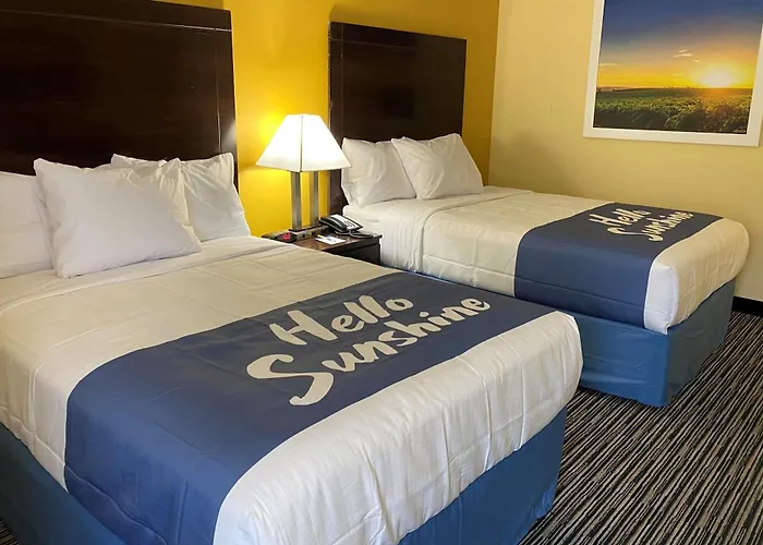 Days Inn By Wyndham Atlanta/Southlake/Morrow