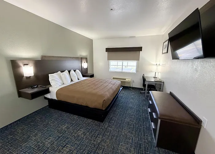 Howard Johnson By Wyndham Lubbock Tx
