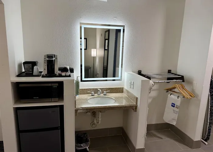 Howard Johnson By Wyndham Lubbock Tx
