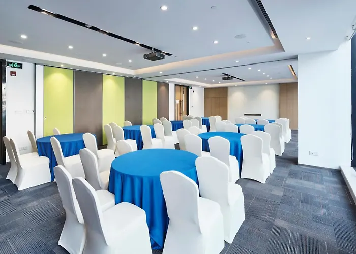 Holiday Inn Express Shanghai Gongkang By Ihg
