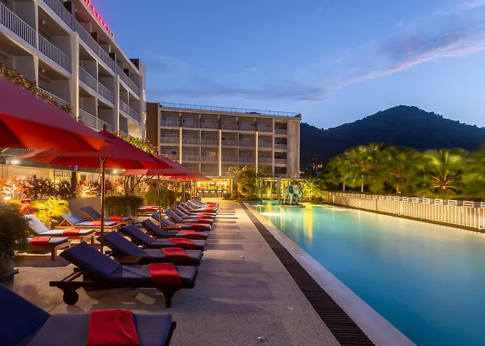 4 Sterne Hotels Ramada By Wyndham Phuket Deevana