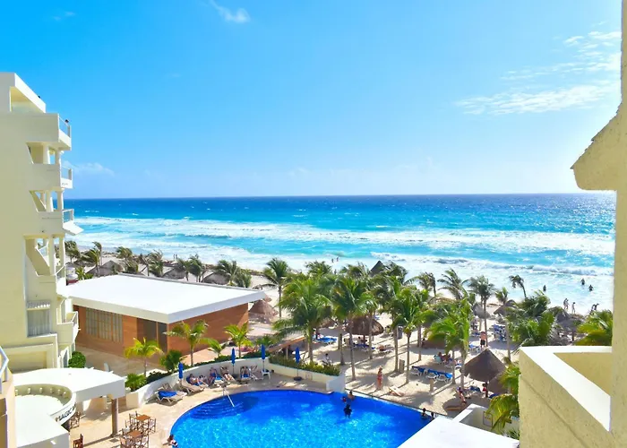 Hotel NYX Cancun
