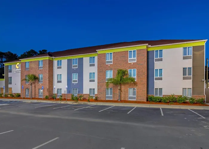 Comfort Inn & Suites Brunswick I-95
