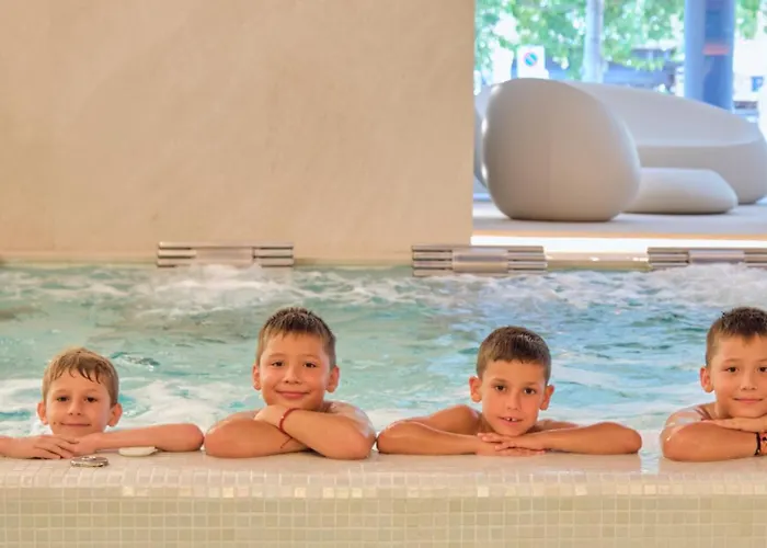 Hot Tub in Room Estimar Calpe Suitopia