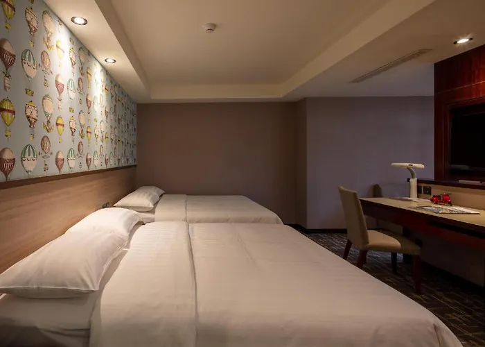 Bed and Breakfast Rich & Free - Kaifeng 富逸旅趣-北車開封館