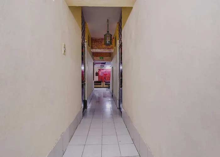 Сity center hotels Spot On Swagat Palace
