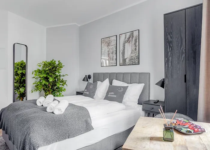 limehome Zwickau Hauptmarkt