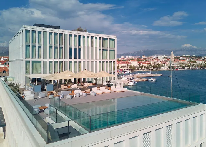 Hotel Ambasador