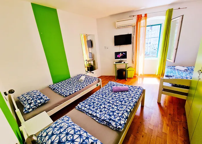 The Hostels Croparadise