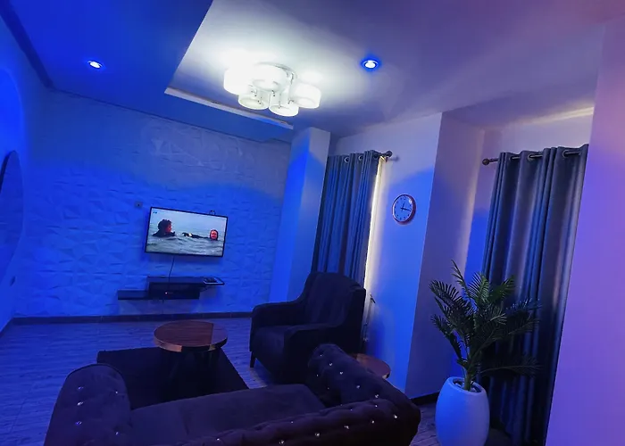 Design hotel James Court & Luxury Apartments