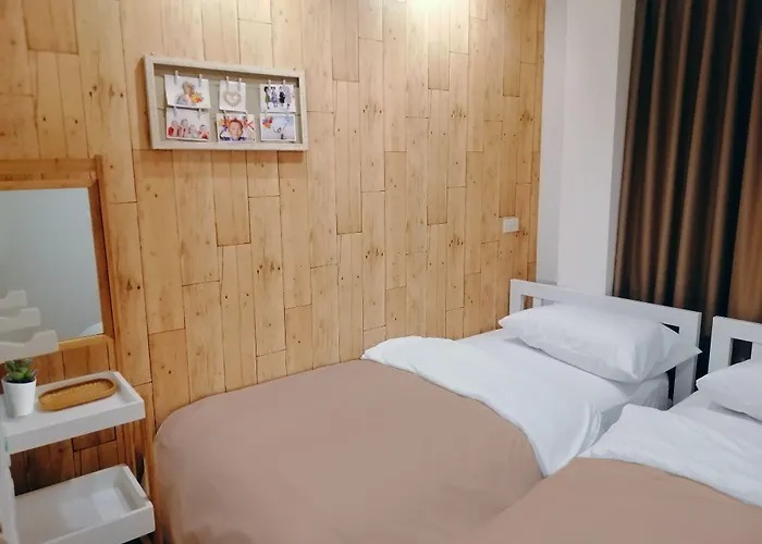 The Hostels White House
