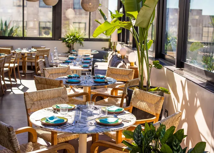 Hoxton, Downtown La