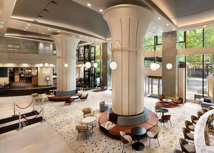  Paris Marriott Rive Gauche & Conference Center
