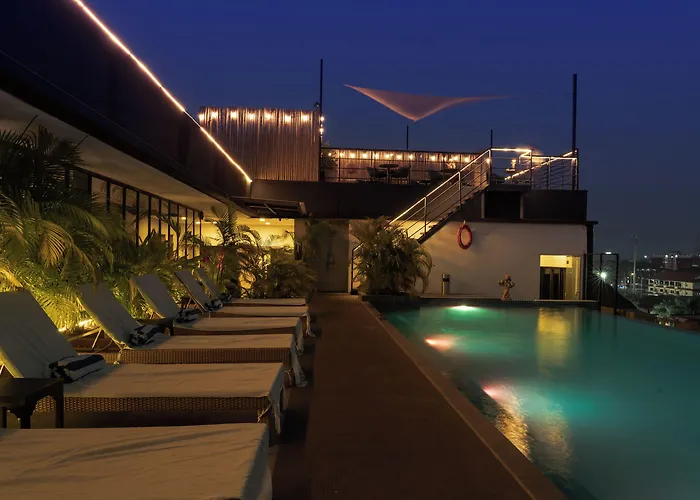 5 star hotels Lao Poet