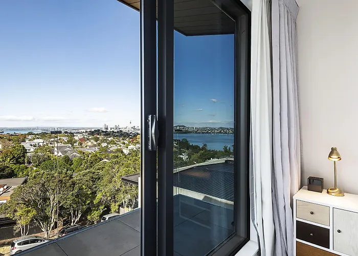 Fernz & Apartments Birkenhead