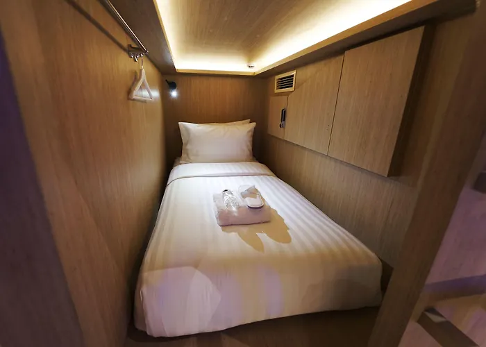 Cube Boutique Capsule Hotel At Kampong Glam