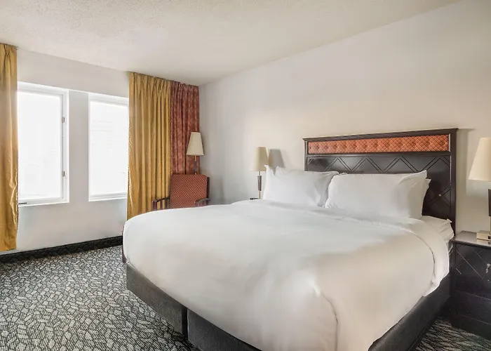 Lelux Hotel