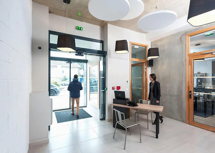 Teneo Apparthotel Talence Espeleta - Bordeaux Sud