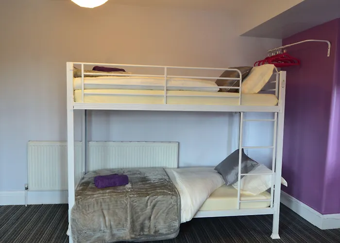 Old Trafford Guest House