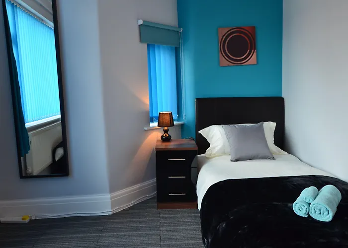 Old Trafford Guest House