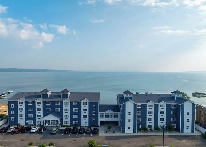 Hotels With Four Stars Baywatch Resort