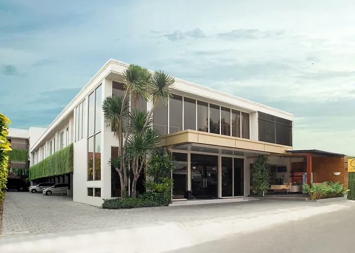 Hotels Close to Airport Aveon Express By Daphna International