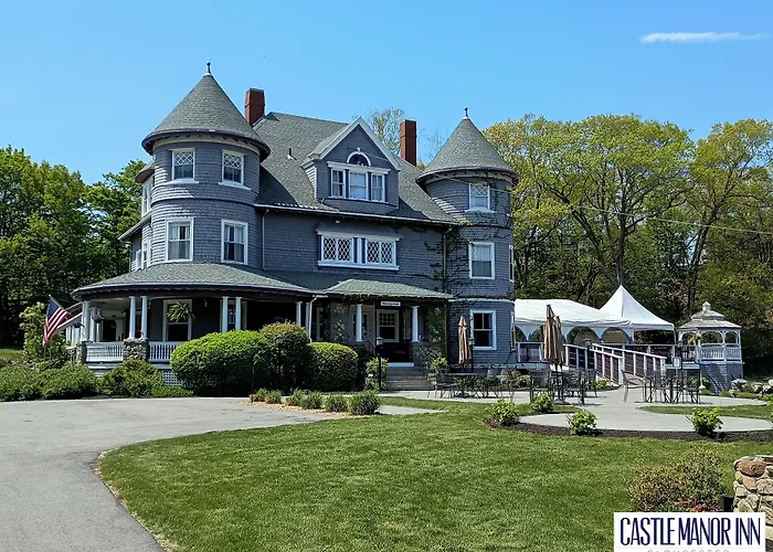 Castle Manor Inn