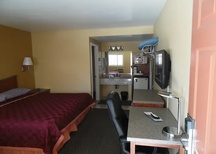 Trails Motel