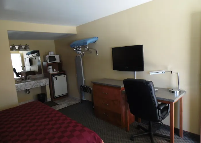 Trails Motel