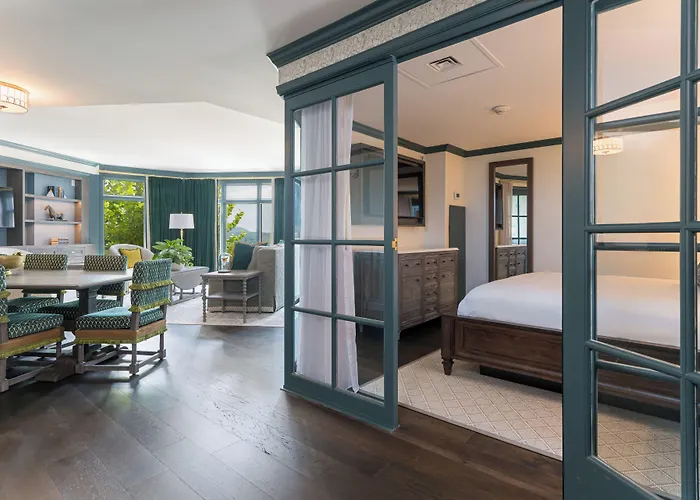 Resorts Guide Inn On Biltmore Estate