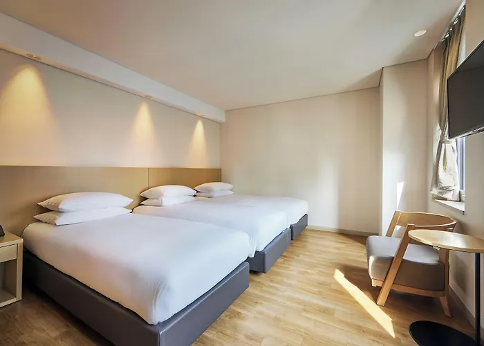Mayplace Hotel