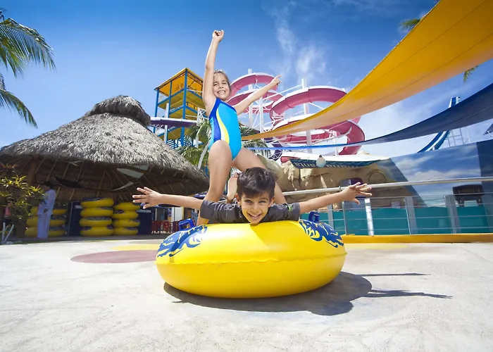 Splash Inn Nuevo Vallarta & Parque Acuatico