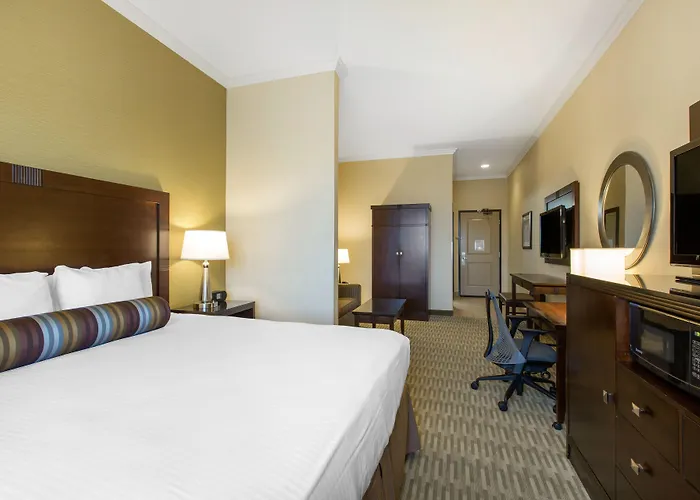 In Luxury hotels Oaks & Suites