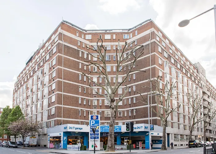 Chelsea Cloisters Serviced s