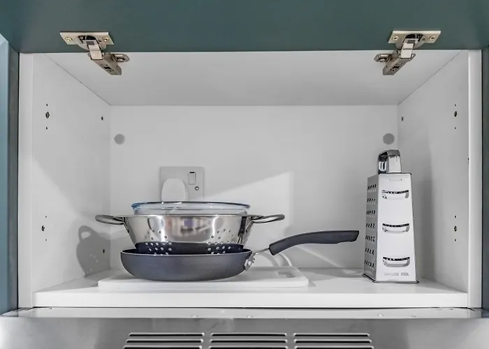 Chelsea Cloisters Serviced s
