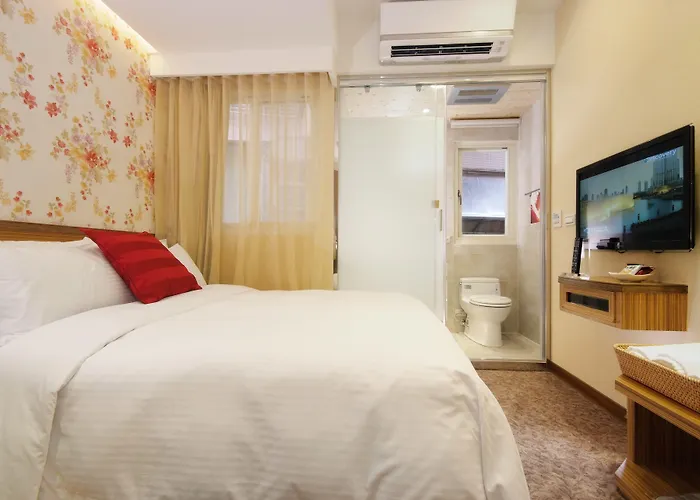 Golden Hotel