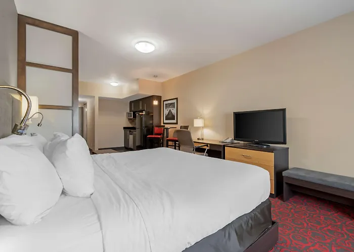 Best Western Plus Eastgate Inn & Suites