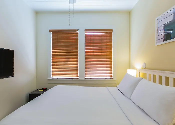 Southernmost Inn Adult Exclusive