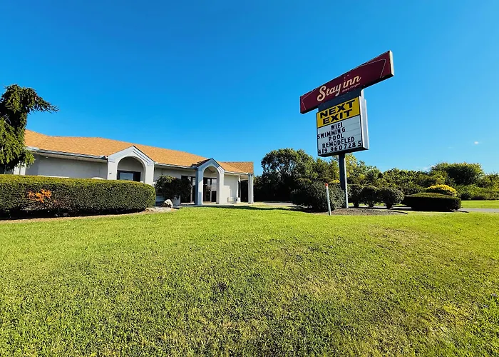 Dog friendly hotels Stay Inn