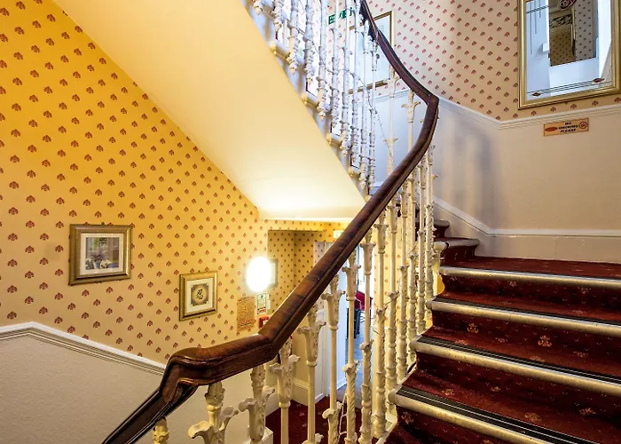 Cumberland Hotel