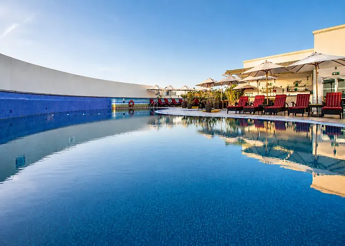 Сity center hotels Sunday Holiday International Dubai