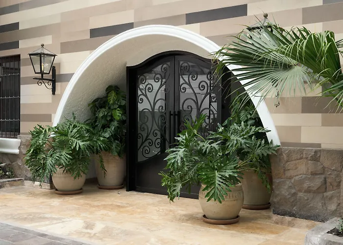 La Hacienda Miraflores
