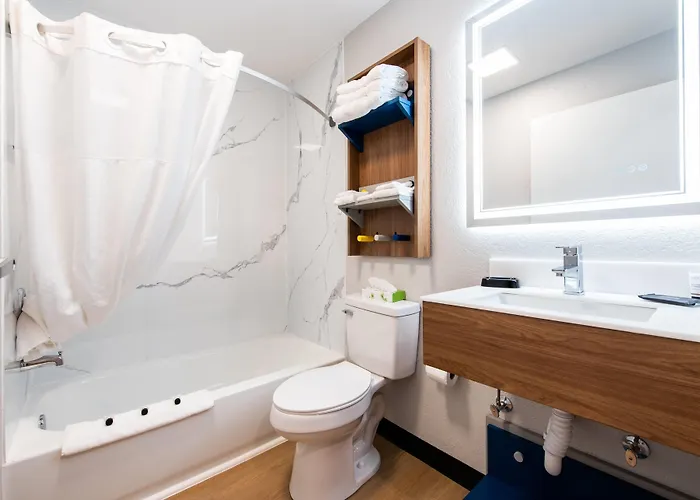 Microtel Inn & Suites By Wyndham